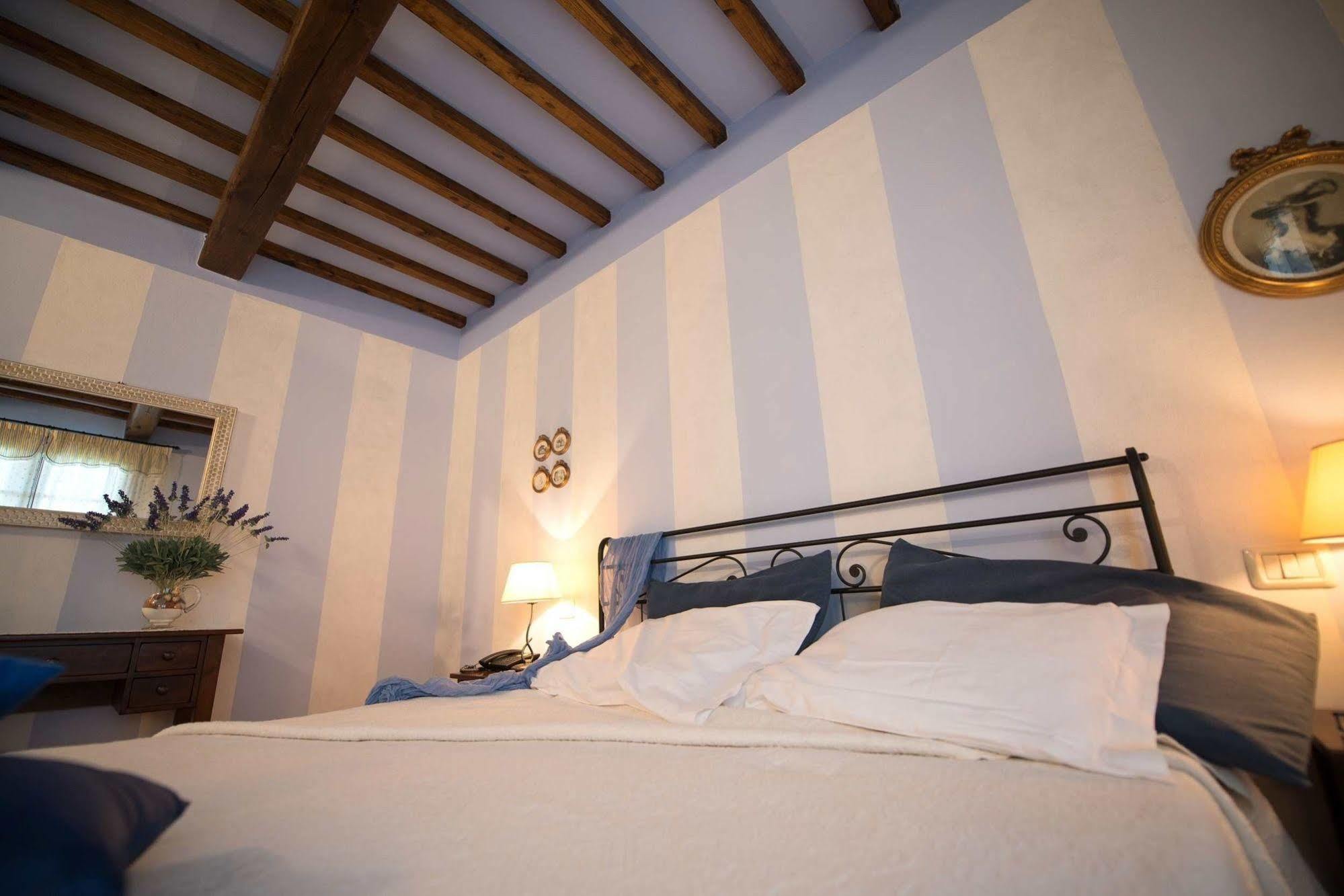 Casa Lari Appartement San Gimignano Buitenkant foto